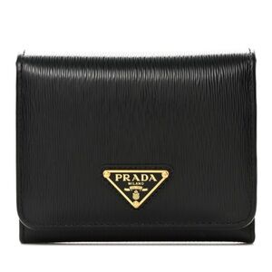 Orginal Prada Wallet Black Leather Card Holder lux brand 
Look brand new